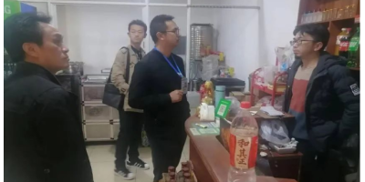 昆明宜良分局夜間出擊,開展油煙整治專項行動